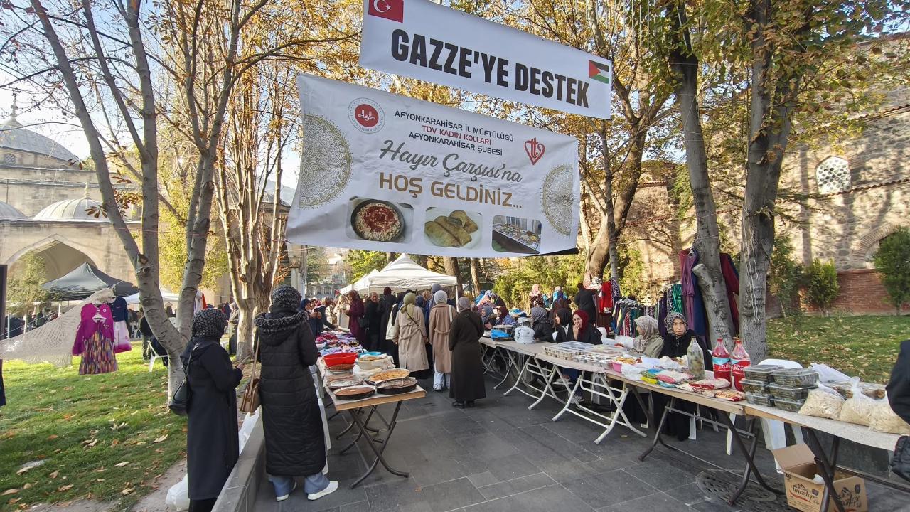Afyonkarahisar’da Kermes Yaptılar! Kazanç Oraya Gönderiliyor