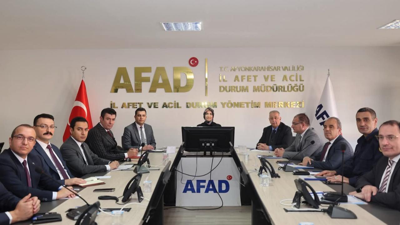 Afyonkarahisar&#039;da Kış Çetin Geçecek Valilik Şimdiden Tedbirlerini Aldı