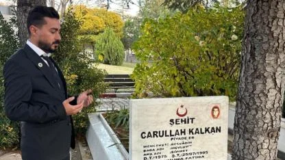 Anahtar Parti Bolvadin İlçe Başkanı Ahmet Postal’dan Şehitliğe Anlamlı Ziyaret