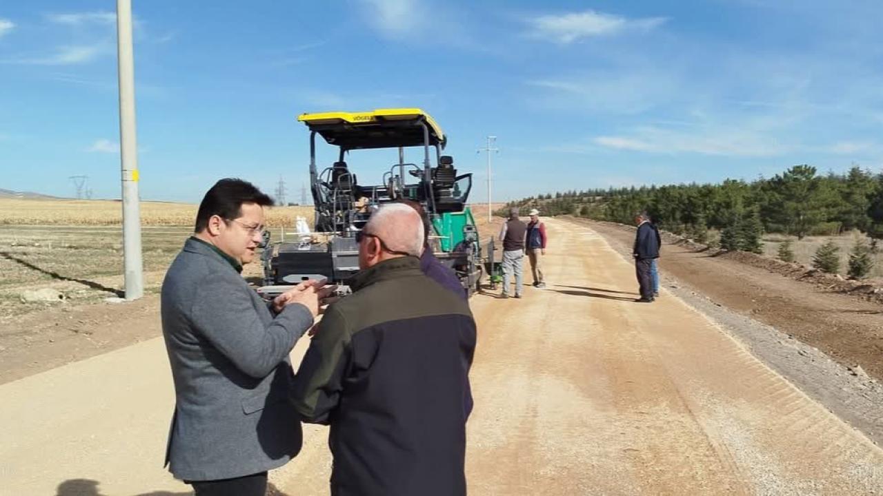 Başkan Aynacı O Yolda Konuştu: 1100 Metre 8 Metre Genişliğinde İnşa Ediyoruz