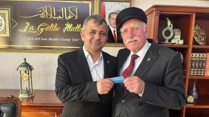 Başkan Koyuncu’dan İlk “Gönüllü Katılım Kartı” Nurettin Şahbaz’a: Emirdağ’ın Su Hattı İçin Örnek İş Birliği