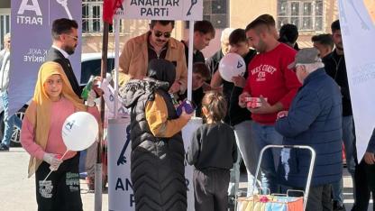 Bolvadin İlçesinde Anahtar Parti’den Üye Kayıt Etkinliği Gerçekleştirildi