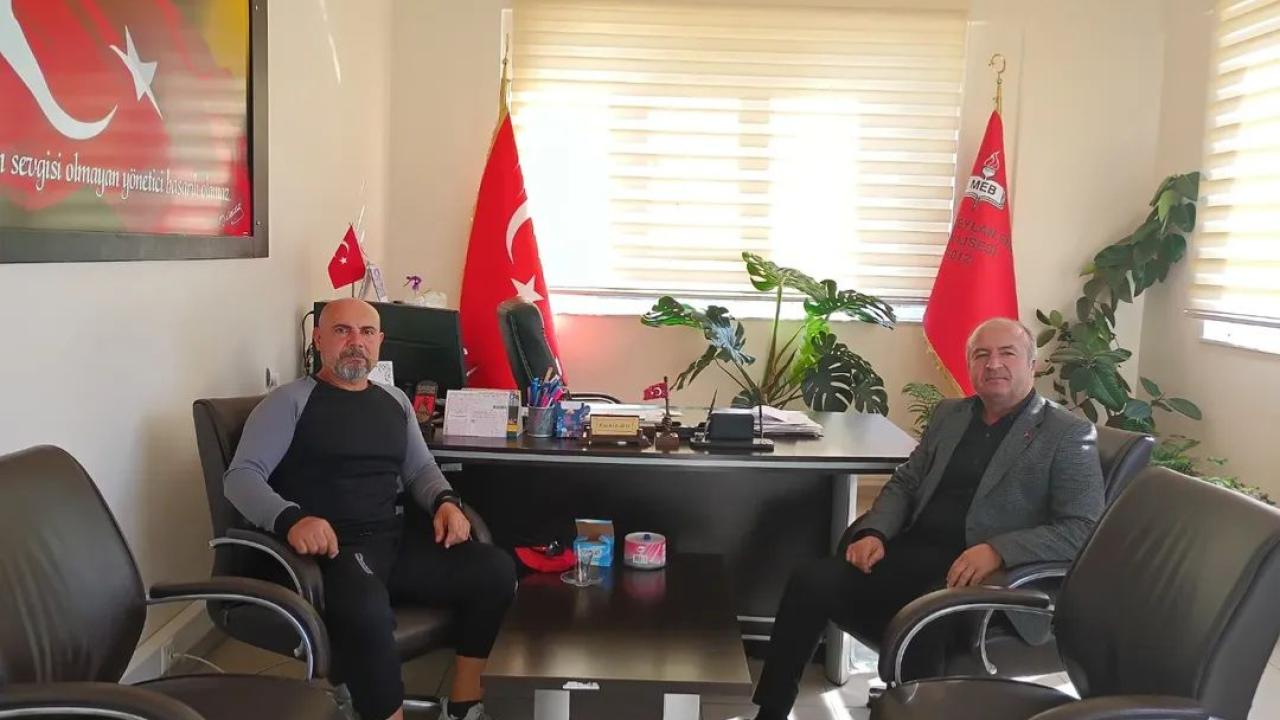 Bolvadin&#039;de İki Karahan Buluştu Bolvadin&#039;i Doğaya Çıkartacaklarmış