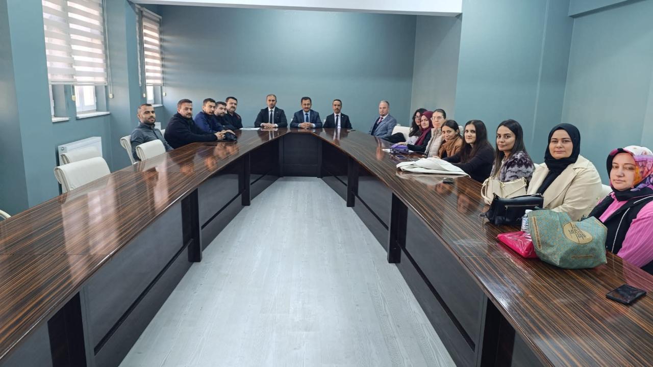 Bolvadin’de TÜBİTAK Projeleri İçin Bilgilendirme Toplantısı Yapıldı