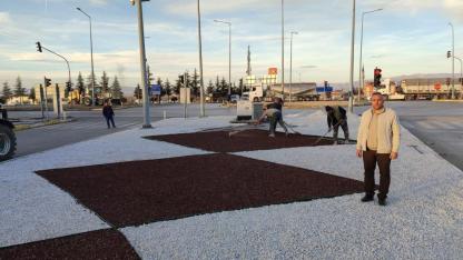 Çay Dörtyol İstikametinde Peyzaj Çalışmaları Sürüyor