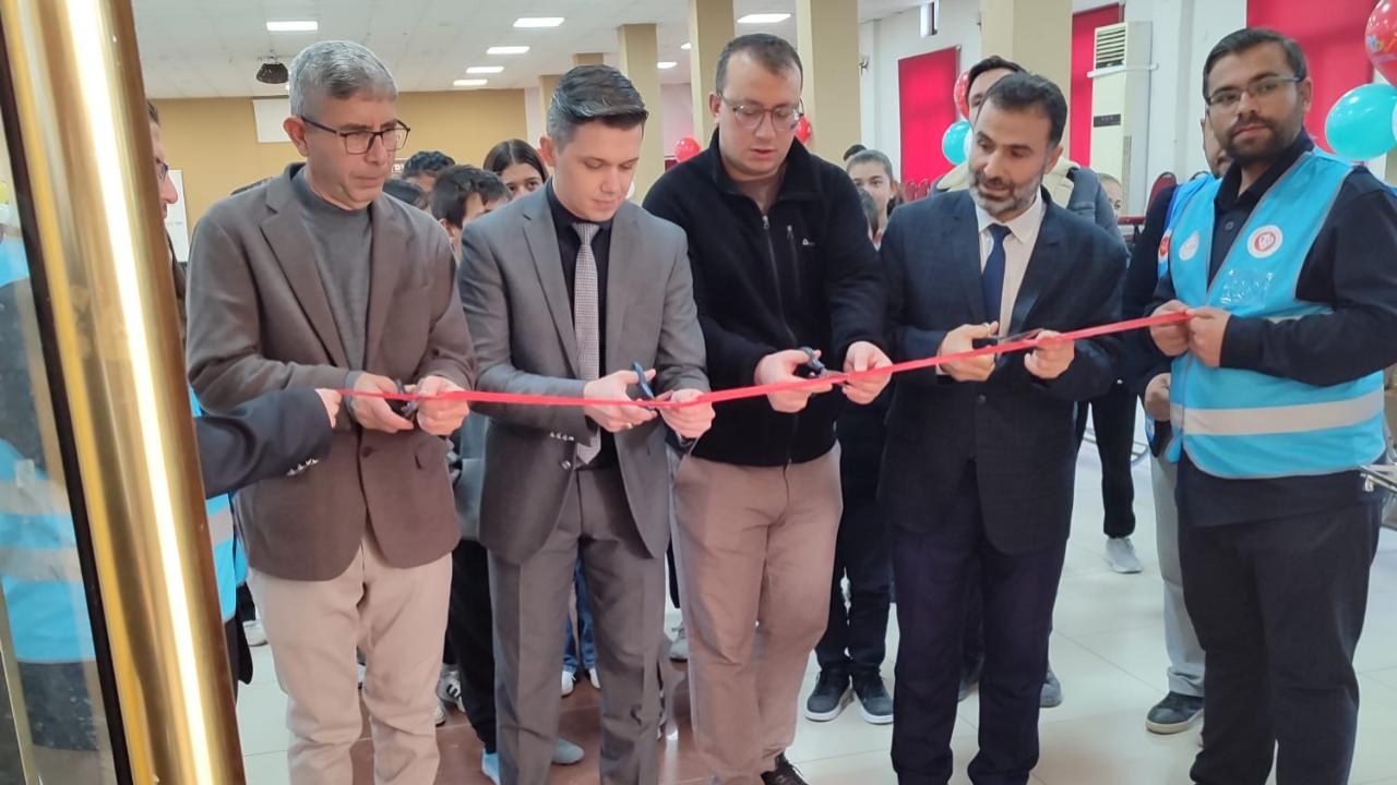 Dazkırı İlçe Müftülüğü’nün Düzenlediği Kitap Fuarı Yoğun İlgiyle Karşılandı