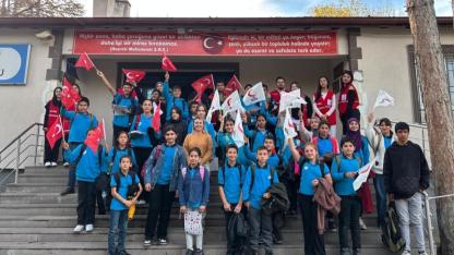 Emirdağ Kızılay Şubesi Öğrencilere Müthiş Bir Şey Yaptı