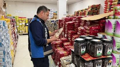 Sandıklı İlçesinde Marketlerde Sıkı Denetim Tüm Hızıyla Sürüyor