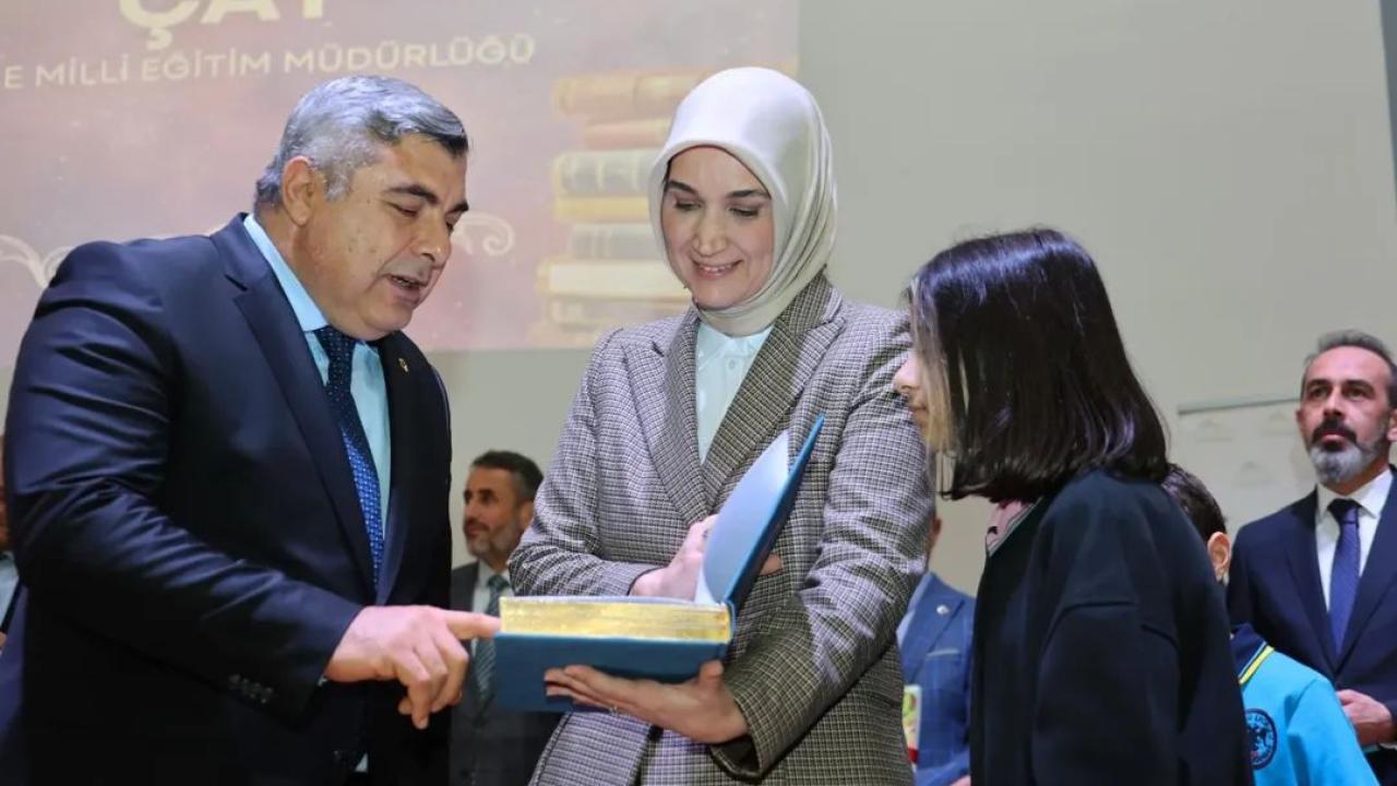 Afyon’da 13 Bin 800 Kitap Eğitime Kazandırıldı