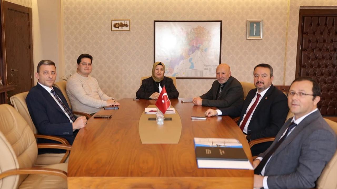 Başkan Aynacı'dan Sahipsiz Hayvanlar İçin Ortak Değerlendirme