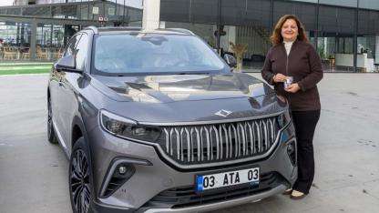 Başkan Burcu Köksal Atatürk Milliyetçisiyim Dedi Belediyeye Togg Aldı