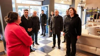 Başkan Köksal Afyonkarahisar’da Gazlıgöl Caddesi Esnafıyla Bir Araya Geldi