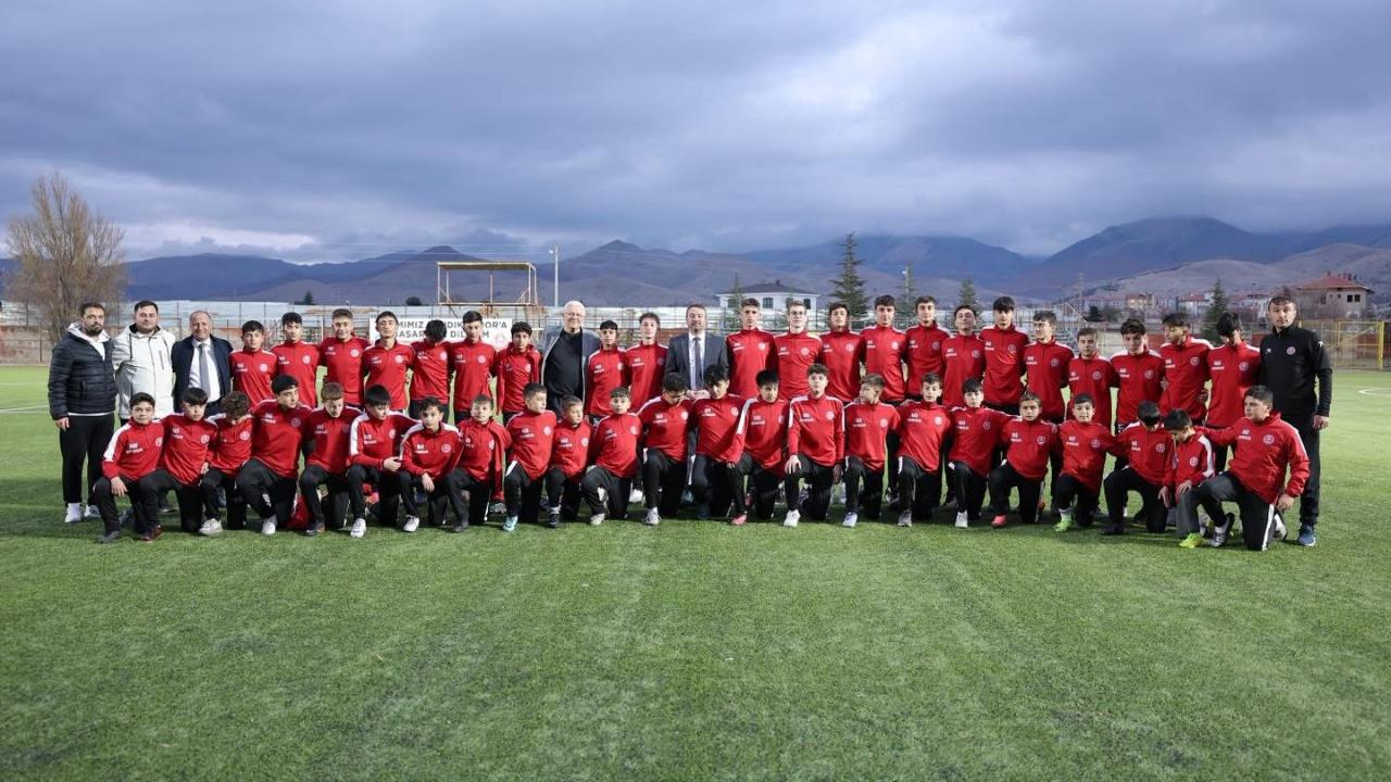 Başkan Öztaş: Gençlerimizin Spora Kazandırılması Önceliğimiz