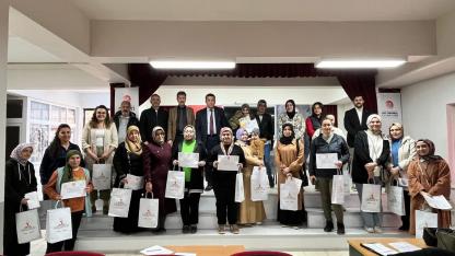 Başmakçı’da Ebeveynlere ‘Güçlü Çocuklar’ Eğitimi Verildi