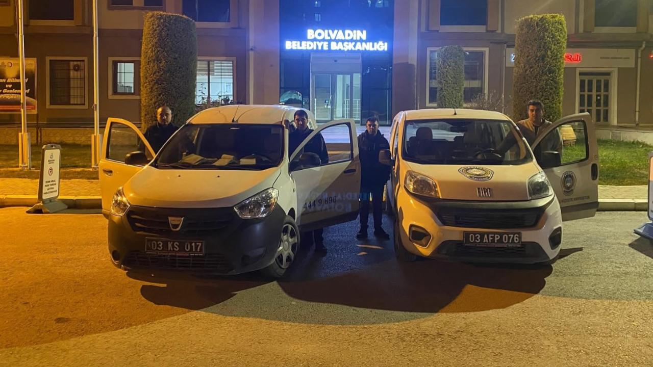 Bolvadin İlçesinde Belediye Ekipleri 7-24 Sahada