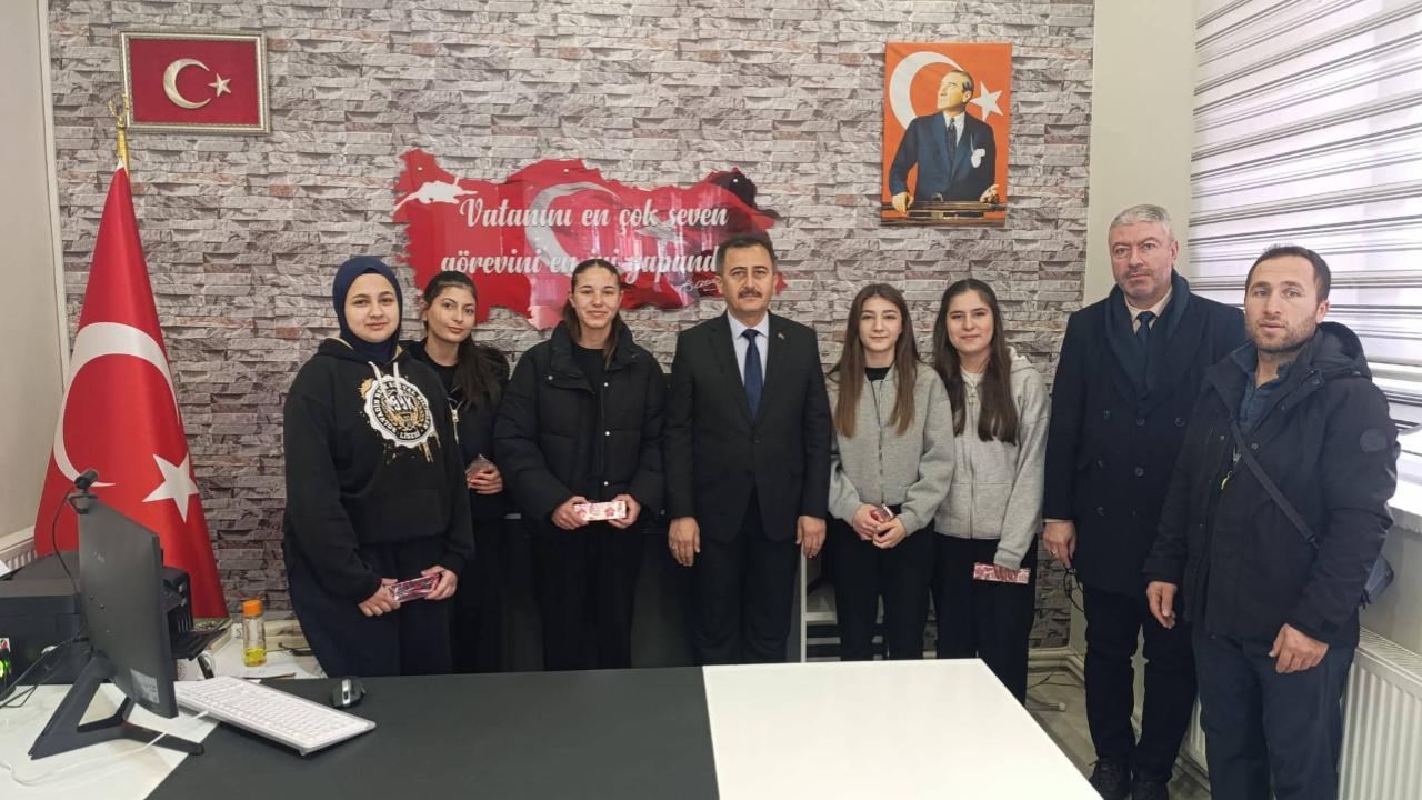 Bolvadinli Sporcular Afyonkarahisar'da İl Üçüncülüğü Getirdi