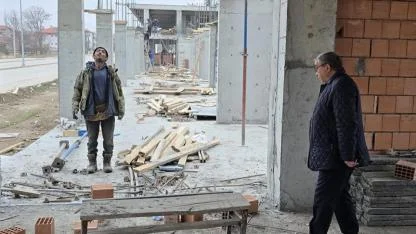 Şuhut’ta Büyük Proje Yükseliyor: 22 Daire ve 22 İş Yerinde Çalışmalar Hızlandı