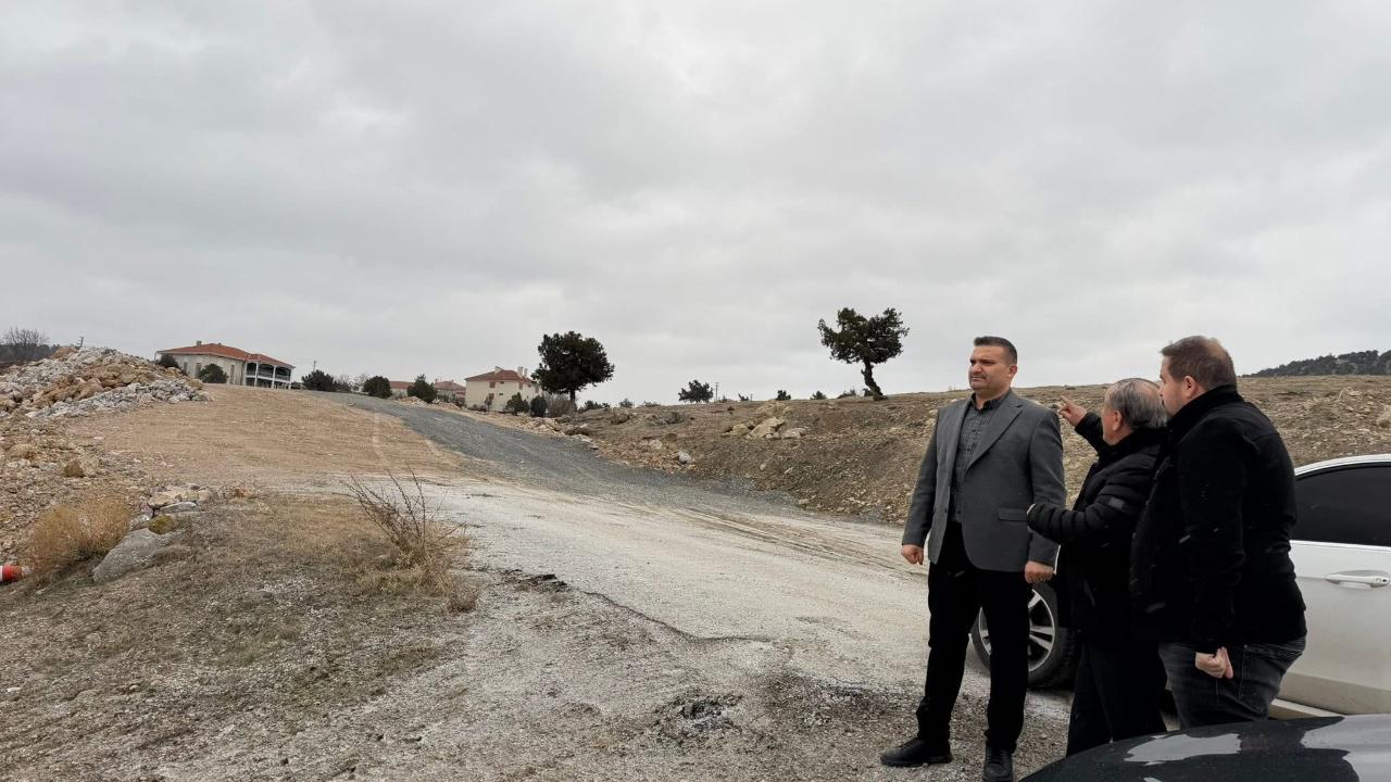 AK Parti Emirdağ İlçe Başkanı Emrah Mola’dan Yüreğil Köyü Çıkarması: İhtiyaçlar Yerinde Tespit Edildi