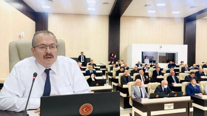 AK Partili Dayı Afyonkarahisar Belediyesi’ne Sayısal Verilerle Yüklendi: Afyon’da 1000 İşçi, 400 Görevlendirme, Milyonluk Ceza