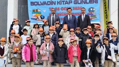 Bolvadin’de Kitap Fuarı Öğrencilerle Buluştu Okuma Seferberliği Büyüyor