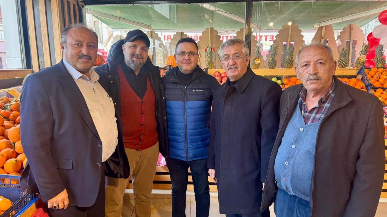 Bolvadin’de Mısırlılar Yeni Dükkan Açtı