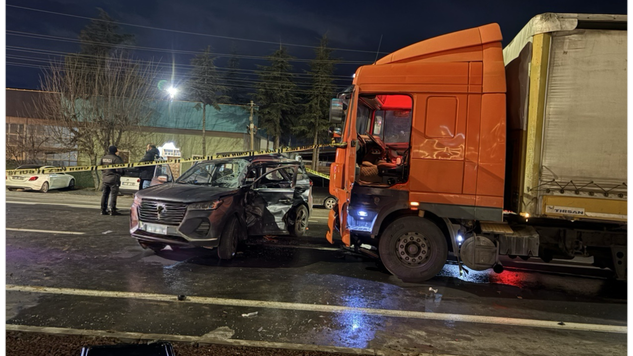 Bolvadin’de Trafik Kazası Bir Ölü Bir Ağır Yaralı Var