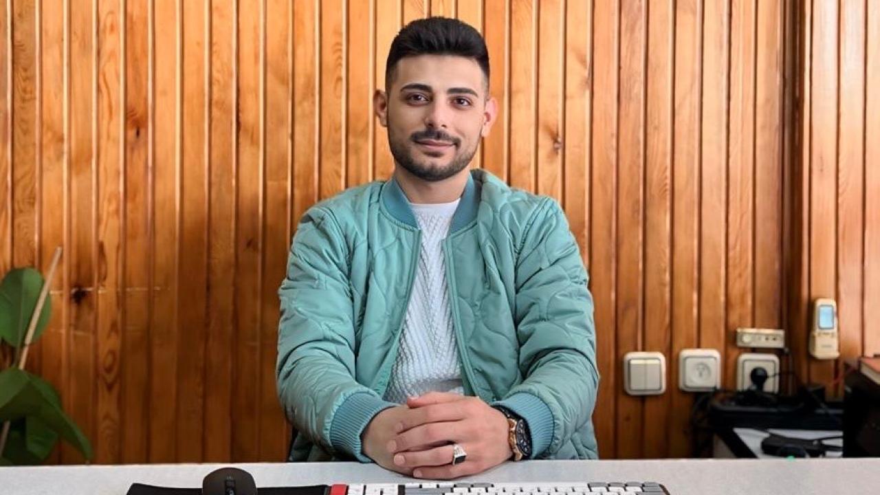 Bolvadinli Ahmet Can Saçlı’dan Bölgeye Dev Hizmet! Ucuz Ucuz Sigorta Yapıyor