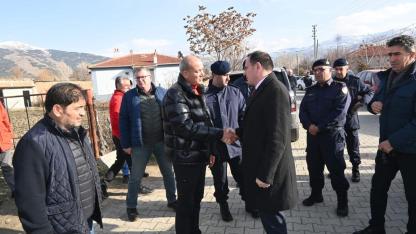 Çay Karamık Köyü Camii’nde Hüzünlü Veda: Acı Günde Protokol Omuz Omuza