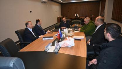 Çay’da Tarıma Ve İstihdama Güçlü Destek: Kaymakam Türker’den Seğmen Kardeşler’e Ziyaret