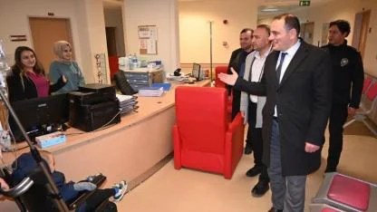 Çay’da Yılbaşında Anlamlı Ziyaret: Kaymakamlıktan Sağlık Çalışanlarına Moral