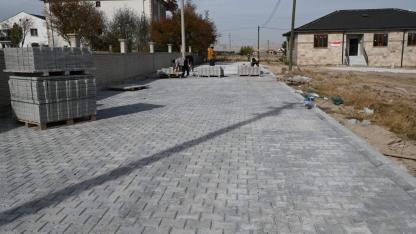 Emirdağ Adaçal Mahallesi’nde Yollar Baştan Yazıldı: Toz, Çamur Tarih Oldu