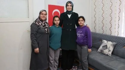 Afyon’da Duygu Dolu Buluşma: Vali Yiğitbaşı Depremzede Kardeşlerin Davetini Geri Çevirmedi