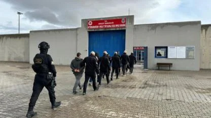 Afyonkarahisar Merkezli DEAŞ Operasyonu: 7 Şüpheli Yakalandı, 6’sı Tutuklandı