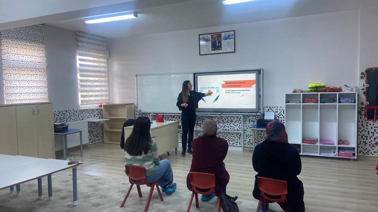 Afyonkarahisar’da Okul Sıralarında Güven Eğitimi Verildi