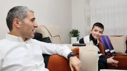 Afyonkarahisar’ın Yeni Valisi Aktaş Çok Güzel Hareketler Bunlar Dedirtti