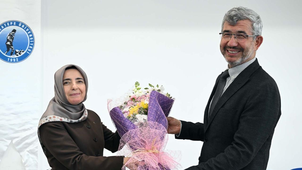 AKÜ İlahiyat Fakültesi Dekanlık Görevi El Değiştirdi