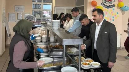 Bayat Kaymakamı Akdağ Öğrencilerle Buluştu