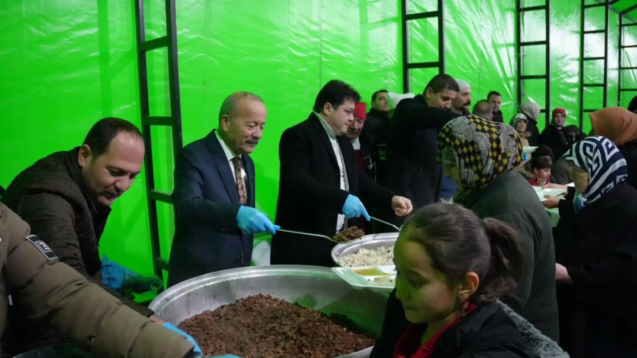 Bolvadin Etem Kelekçi Mahallesinde İftar Programı Düzenlendi