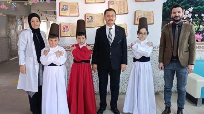 Bolvadin’de Ortaokul Öğrencilerinden Oluşan Semazen Gösteri Grubu Kuruldu