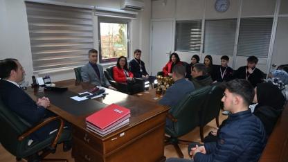 Çay’ın Başarılı Öğrencilerini Kaymakam Türker Makamında Ağırladı