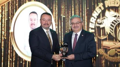 Sandıklı Belediye Başkanı Adnan Öztaş “Yılın En Çok Proje Yapan Belediye Başkanı” Oldu