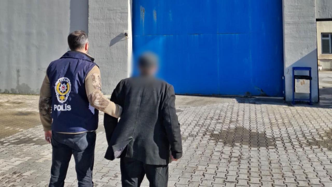 Yakın Akrabayı Öldürme Aranıyormuş: Afyon’da Yakalandı