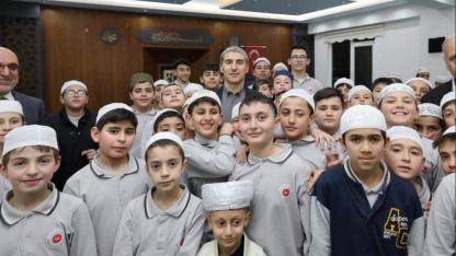 Afyon’da Hafızlık Öğrencilerine Vali Aktaş’tan Süpriz