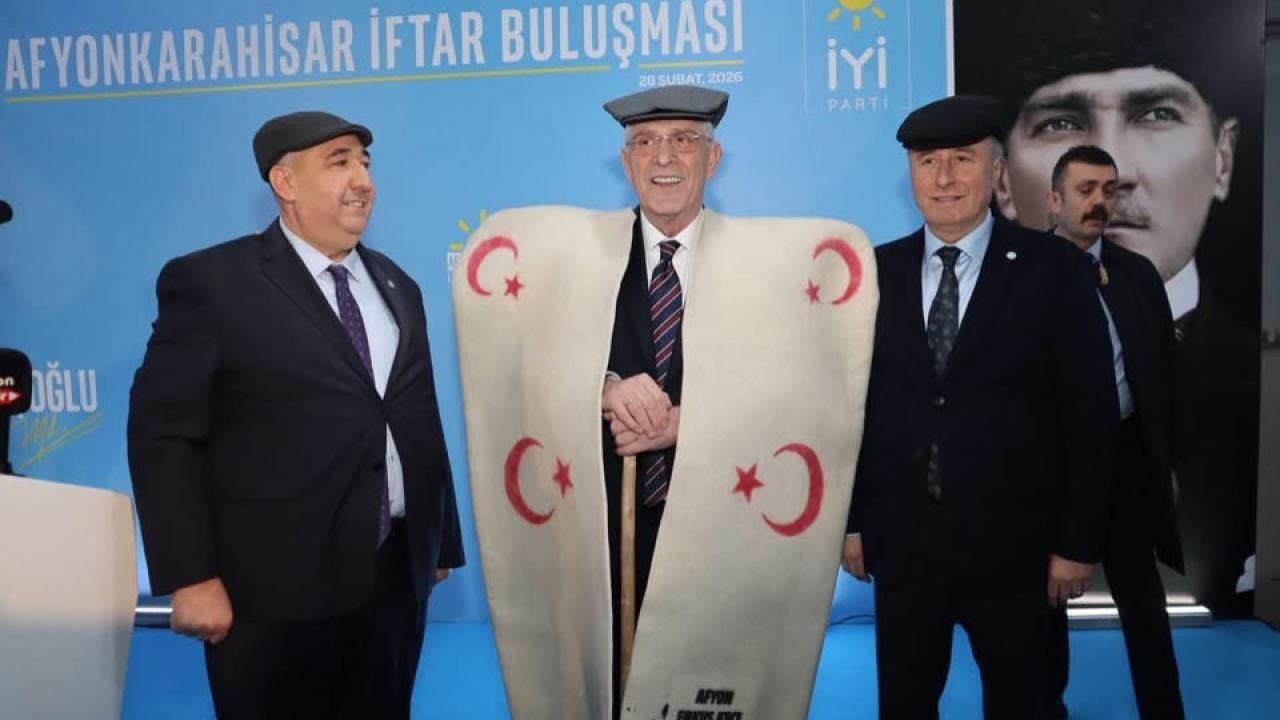 Afyon’da İYİ Parti İftar Programı Düzenledi