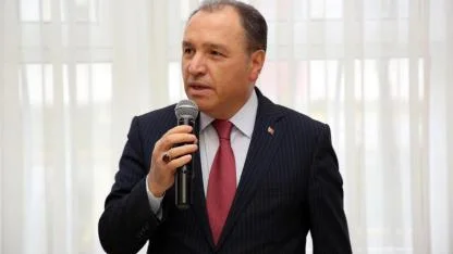 AKÜ’de Geleneksel Bayramlaşma Töreni Düzenlendi