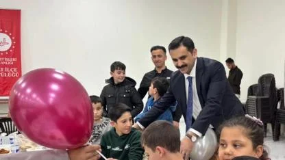 Bayat’ta Kaymakam Akdağ Minik Yürekleri Yalnız Bırakmadı