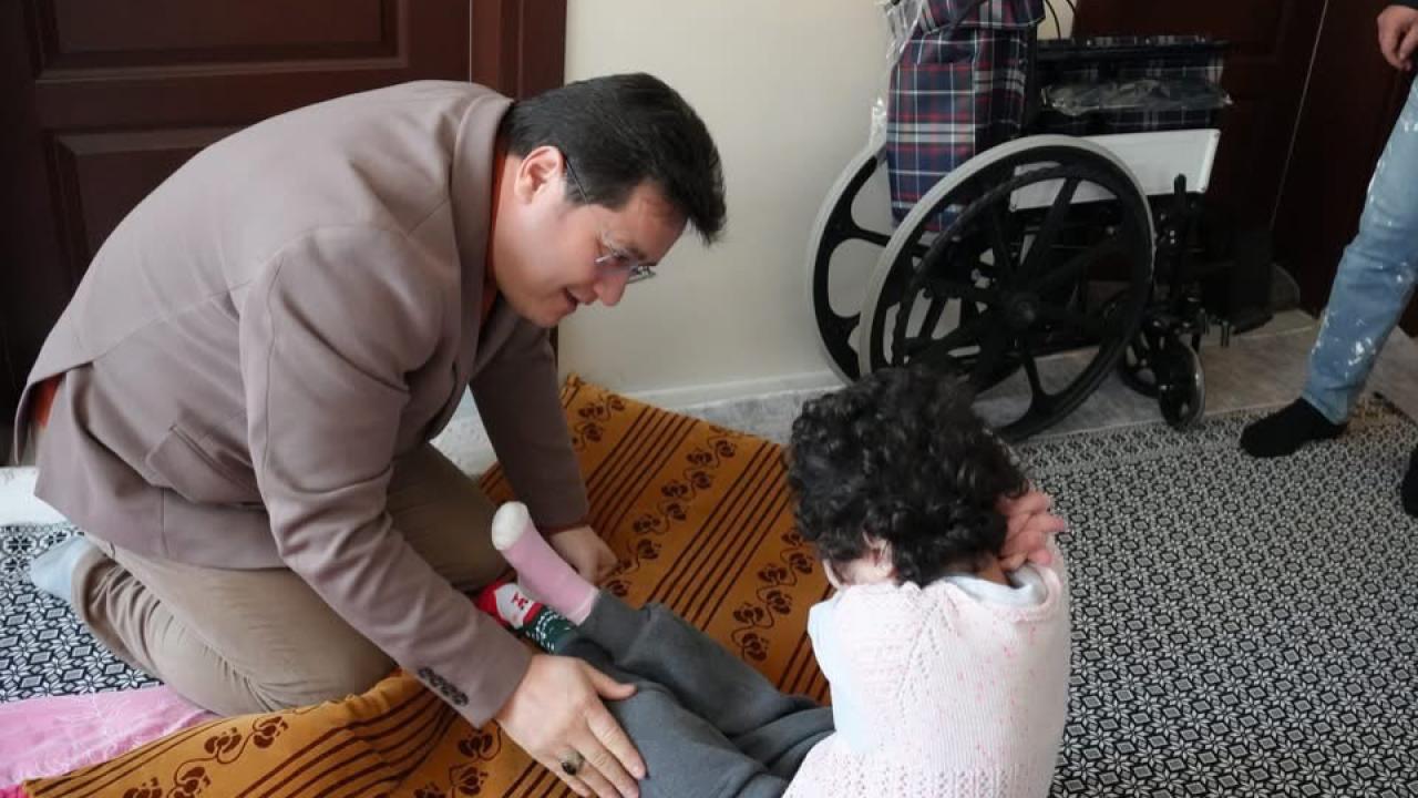 Bolvadin Belediye Başkanı Derviş Aynacı’dan Aile Ziyareti