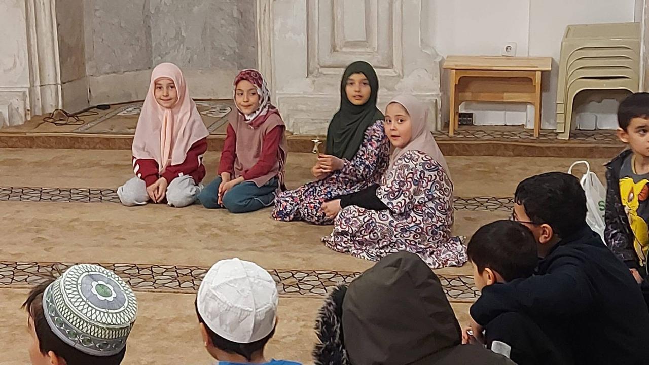 Bolvadin Öğrenciler Teravih’te Buluştu