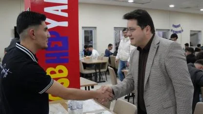 Bolvadin’de Başkan Aynacı KYK’da Öğrencilerle Buluştu