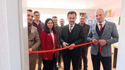 Bolvadin’de Bilim ve Sanat Sergisi Açıldı